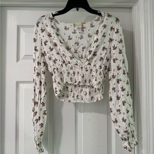 Long sleeve cropped blouse